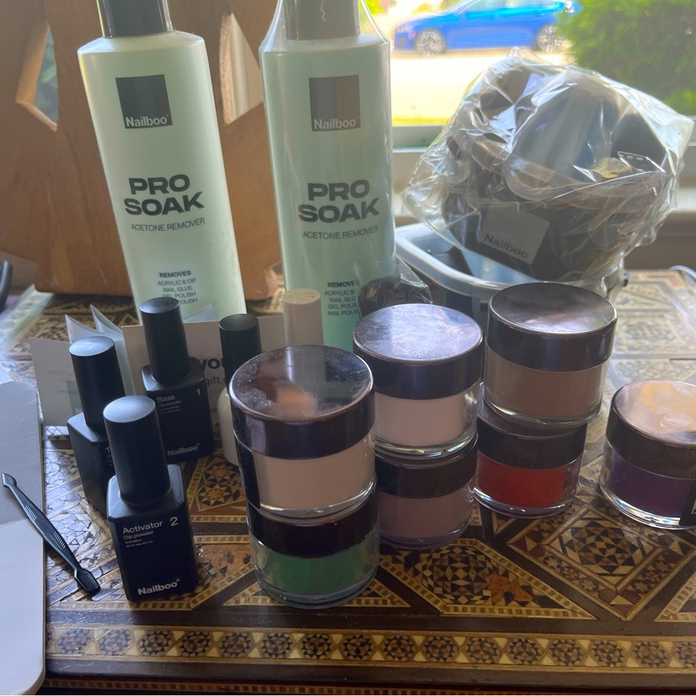 Nail Boo gel powder color system w 7 colors!